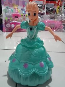 OBRAL TOYS...!! PRINCESS BERDANSA MUSICLAGU DAN BERLAMPU