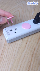 Nuebabe นูเบบ ที่ปิดปลั๊กไฟ ขาเสียบปลั๊กไฟ  Pack 12 ชิ้น