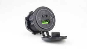 Bộ Sạc Nhanh Cho Xe Máy Ô Tô A93 - 2 Cổng Type-C PD Và USB QC 3.0 Chống Bụi Chống Nước Bền Bỉ
