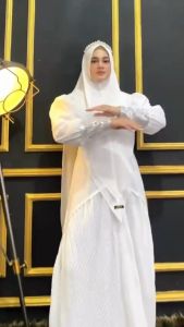 Madinah Series By Almeyra Premium Gamis Syari Set Khimar Edisi Idul Adha