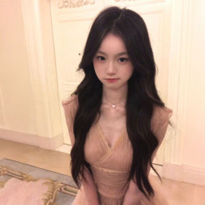 CHANGTONG | Petite Cute Set Outfit V-Neck Top Tulle Skirt