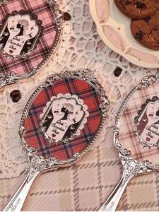 กระจกมือถือรูปช็อคโกแลตสีดำและสีแดงสด กระจกสะท้อนแสงสีบริสุทธิ์สำหรับเครื่องสำอาง กล่องของขวัญขนาดเล็กสำหรับผู้หญิง