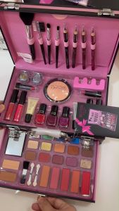 เซ็ทเครื่องสำอางมืออาชีพ (Set 1) พร้อมกล่อง แข็งแรงทนทาน ราคาและคุณสมบัติของคุณ