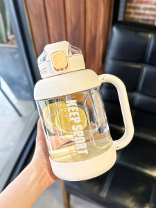 Large Capacity Fitness Sports Water Bottle Plastic Cups for Men High Temperature Resistant Water Jug with Handle And Straw