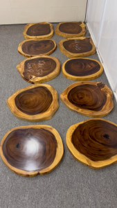 Bàn Trà Bàn Cafe Gỗ Me Tây Nguyên Tấm Tự Nhiên - Chân Cong Sang Trọng