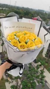 (Tặng thiệp + túi quà ) Set hoa hồng vàng nhũ 15 bông FIGO