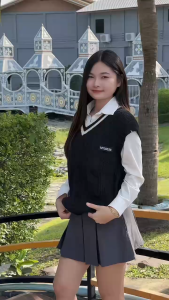 ( พร้อมส่ง ) เสื้อกั๊กไหมพรมกันหนาว Oversize สีพื้น เสื้อกั๊กไหมพรมสไตล์เกาหลี เท่ๆ ใส่ได้ทั้งผูชายและผู้หญิง สวมใส่สบายมาก🌈✨