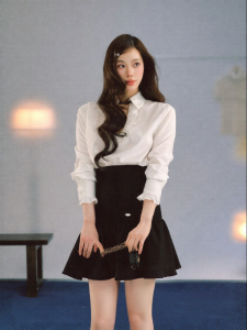 La lune Du ciel | Áo Blouse Dáng Rộng Vòng Cổ U Quyến Rũ