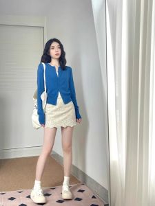 สลิมฟิต ถักสีบริสุทธิ์ คาร์ดิเกน ผู้หญิง ความยาวสั้น สไตล์ลำลอง ทันสมัย เสื้อท่อนบน อินเทรนด์ ฤดูใบไม้ร่วง Essential Lake Blue