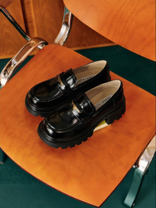 Toomanyshoes | Elevating British Style Thick Sole Loafers