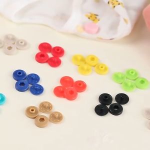 Plastic Snap buttons 10 set กระดุมแป๊กพลาสติก ขนาด 12 มิลลิเมตร  เซ็ทละ 10 ชุด กระดุมเป็ก กระดุมสแนป กระดุมแบบปุ่มกด ไม่ต้องใช้เครื่องมือ