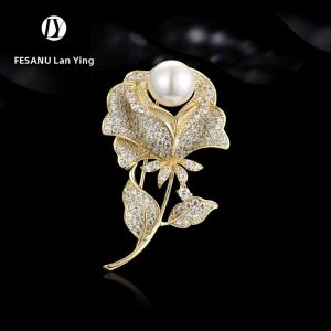 FESANU | Austrian Crystal Pin