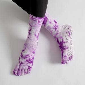 Non-Slip Yoga Socks Womens Five-Finger Indoor Floor Pilates Socks Cotton Combed Sport Gradient Pattern All Seasons Medium Tube