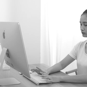 พัดลมปรับอากาศขนาดเล็ก USB รุ่นใหม่ พัดลมระบายความร้อนสำหรับใช้ในบ้าน พัดลมตั้งโต๊ะขนาดเล็ก เครื่องปรับอากาศเคลื่อนที่ พัดลมระบายความร้อนด้วยน้ำ