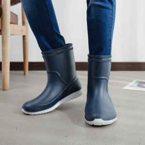 Fashionable Spring Autumn Fleece Lined Mens Rain Boots Mid-Calf Anti-Slip Waterproof Fishing Work Shoes Car Wash Boots