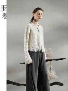 Unique Design Elegance White Knit Short Jacket