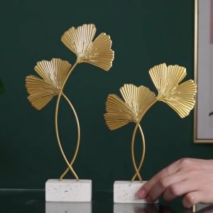pajagan meja Ornamen Daun Gingko Nordic Mewah Bahan Metal Untuk Dekorasi Meja