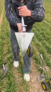 dụng cụ nông nghiệp thần thánh một lưỡi cày đơn