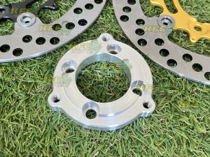 จาน 3รู พร้อม สเปเซอร์ ใส่ดุมหน้า ลีโอ