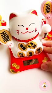 Pinky Bee Dekorasi Kucing Goyang Lucky Cat Solar Cell 68221000