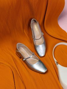 Giày Cao Gót DUSTO Silver Mary Janes Phong Cách Pháp Cho Nữ Mùa Thu Mới Giày Bệt Đế Bằng Mũi Tròn Đế Cao Su Dây Đeo Ngang Mắt Cá Chân