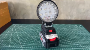 ไฟฉายสำหรับแบต OSUKA (แค่หัวไฟฉาย) // M