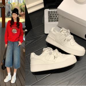 Retro Thick Bottom Matte Leather Double Strap Womens Sneakers Sporty Casual Deoxynucleotide Shoes Youth Cross Tie Design