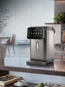 Ti Living | Ấm Điện Titanium với Tưới Nước Tự Động và Điều Khiển Nhiệt Độ