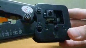 RJ45 CAT5e CAT6 Ethernet Cable Connector Header Plug Passthrough 8P8C