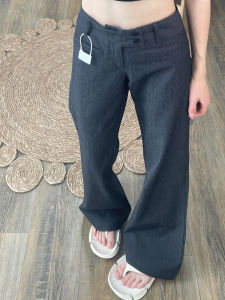 Quần Ống Loe Cạp Thấp Màu Xám Đen Dài Đến Sàn Cho Nữ Mùa Hè 2025 Quần Tây Ống Đứng Dáng Rộng Thoải Mái