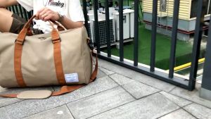 Just Star จัดส่งฟรี สินค้าพร้อมส่ง กระเป๋าเดินทางแฟชั่นสำหรับผู้ชายกระเป๋าฟิตเนสกระเป๋าเดินทางกีฬาสันทนาการ