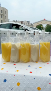 ถุงฝาเกลียว (100ใบ)ก้นตั้งได้ ถุงใส่น้ำ ถุงใส่น้ำจิ้ม ถุงใส่ซอส ใส่เยลลี่ ใส่เครื่องดื่ม ครีม สลัด มีหลายขนาด ถุงใสเจล ส่งจากไทย