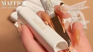 MAFFICK Lace Sweetie Matte Waterproof Velvet Moisturizing Lipsticks (Ready)