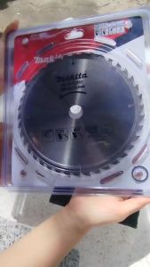 Makita ใบเลื่อยวงเดือน 9 นิ้ว 40ฟัน 40T/40 ฟัน ใบตัดพลาสติก ใบเลื่อยตัดไม้ ใบตัดไม้ เลื่อยวงเดือน