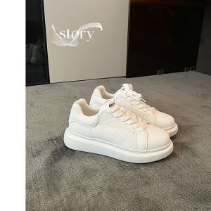 Soft Leather Breathable Low-top Sneakers