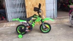 จักรยานเด็ก 12 นิ้ว เสียง จักรยานเด็กผู้ชาย จักรยานวิบาก จักรยานมือบิด มอเตอร์ครอส มิตรหลังชาด สีเขียว เพื่อนเด็ก
