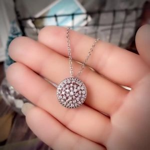 Huitan Full Dazzling CZ Stone Round Shaped Pendant Necklace Silver Color O Chain Luxury Wedding Accessories Women Trendy Jewelry