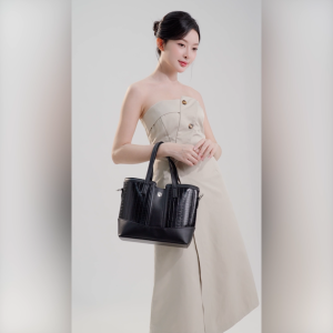Túi Yuumy (Thời trang nữ hiện đại cỡ trung - Túi xách da Verein YTX53)