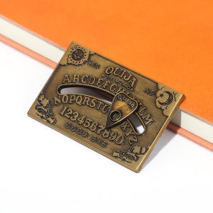 Ouija Board Brooch Fun Ouija Death Divination Board or No Sun And Moon Bronze Pines Lapel Badges For Play With Good Friends