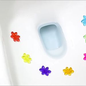 BUDHAKELS Toilet Cleaning Stamp Deodorant Air Freshener Cleaner Gel Flower Shape