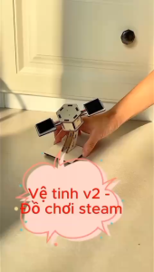 Mô hình gỗ tự lắp ráp dùng pin năng lượng mặt trời học tập