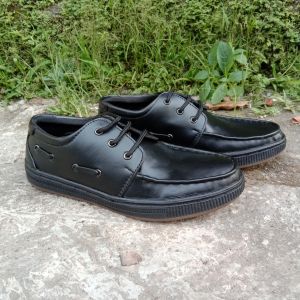 sepatu snakers  pria kulit sapi asli sepatu slip on casual
