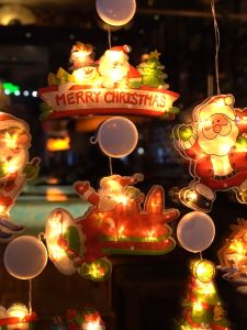 ไฟประดับ โคมไฟคริสต์มาส LED ไฟตกแต่ง ติดกระจกหน้าต่าง สำหรับ คริสต์มาส วันหยุด แบบใส่ถ่าน