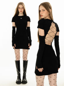Đầm Dây A-Line Thêu Hoa Không Tay Millennium Spice Girl