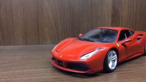 โมเดลรถ 1:24 Ferrari Race&Play รุ่น 488 GTB [Bburago]