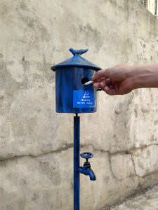 Outdoor Vertical Creative Ashtray Smoking Area Smoke Bucket Cigarette End Collection Barrel Public Place Iron Vintage Style