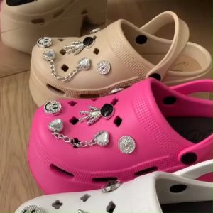 รองเท้าส้นตึก หัวโต แฟชั่นสไตล์เกาหลี รองเท้าพื้นหนาเสริมส้น สูง 7 CM + แถมฟรีตัวติด สินค้าพร้อมส่งจากไทย E-8899