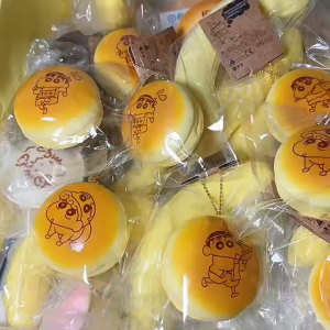 Slow Rebound Squishy PU Simulation Bread Toy - Super Soft Crayon Shin-chan Burger for Stress Relief