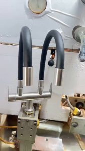 VÒI CHÉN ÓNG CAO SU 2 CẦN DÙNG CHO 1 ĐƯỜNG NƯỚC LẠNH CHẤT LIỆU INOX 304