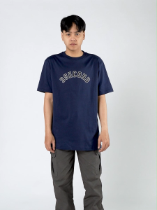 3Second Kaos Pria Lengan Pendek Regular Fit Katun Logo Script Koop OL-C070425